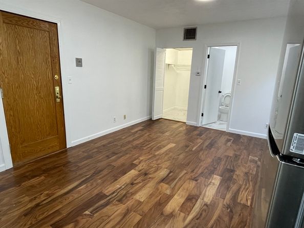 88 Gordon St. 305, Boston MA 02135