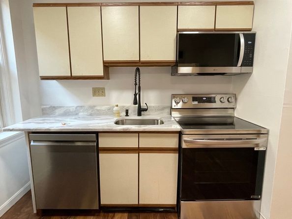 88 Gordon St. 305, Boston MA 02135