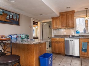 166 Hull St, Hingham MA 02043