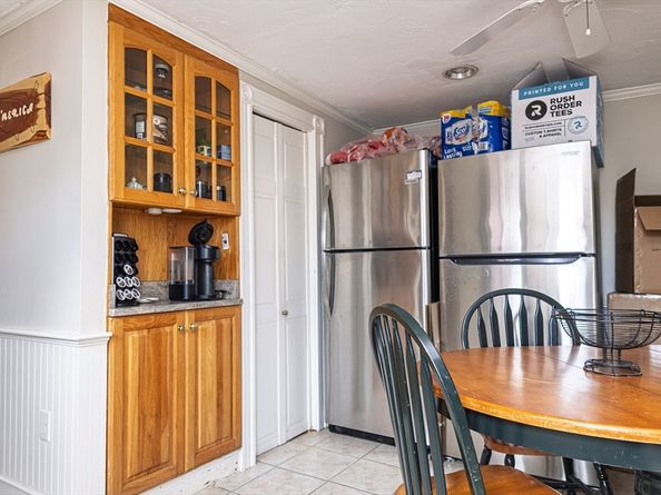 166 Hull St, Hingham MA 02043