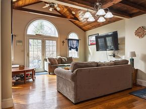 166 Hull St, Hingham MA 02043