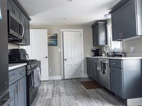 166 Hull St, Hingham MA 02043