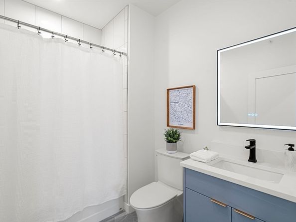 122 Washington St 22, Weymouth MA 02188