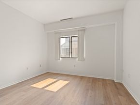 1265 Beacon 404, Brookline MA 02446