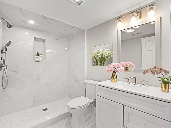 58 Weatherly Dr 58, Salem MA 01970