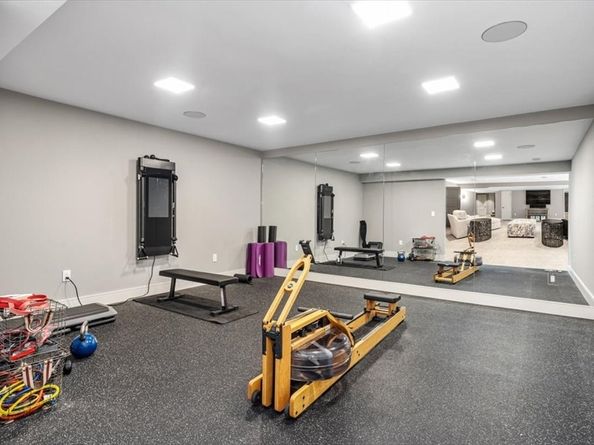 2 Black Rock Dr 21, Hingham MA 02043