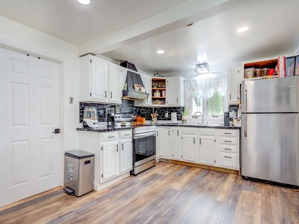 74 Oakland St, Brockton MA 02302