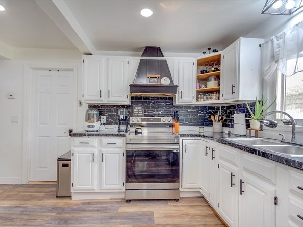 74 Oakland St, Brockton MA 02302