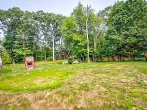 74 Oakland St, Brockton MA 02302