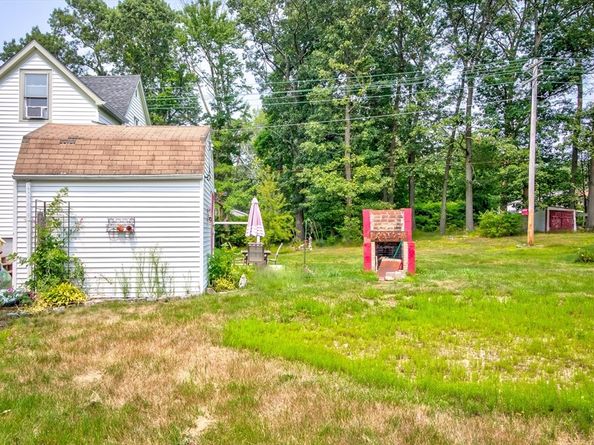 74 Oakland St, Brockton MA 02302