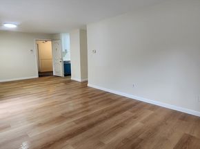 6 Greenbriar Dr 209, North Reading MA 01864