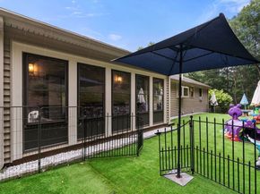 66 Lakeshore Dr, Norfolk MA 02056