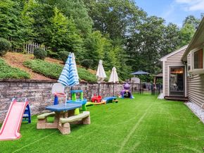 66 Lakeshore Dr, Norfolk MA 02056
