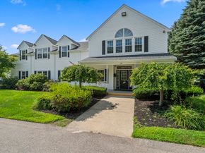 24 Pelican Dr 24, Walpole MA 02081