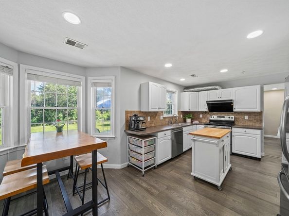 24 Pelican Dr 24, Walpole MA 02081