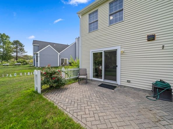 24 Pelican Dr 24, Walpole MA 02081