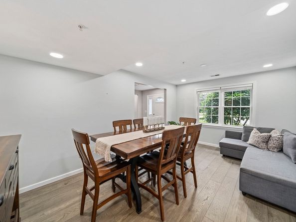 24 Pelican Dr 24, Walpole MA 02081