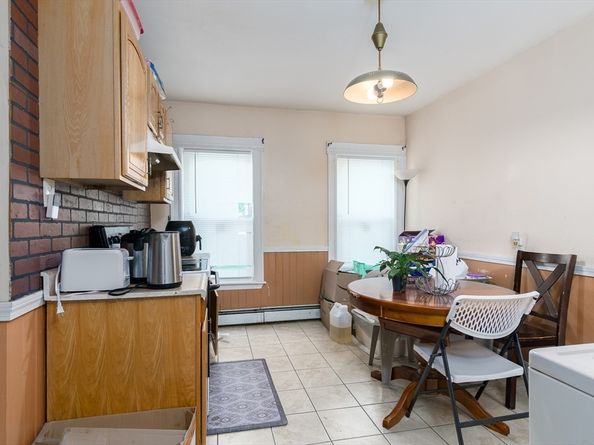 26 Haynes St 1, Worcester MA 01603
