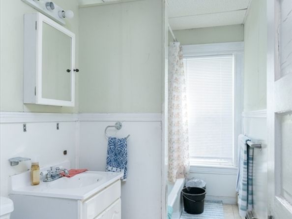 26 Haynes St 1, Worcester MA 01603