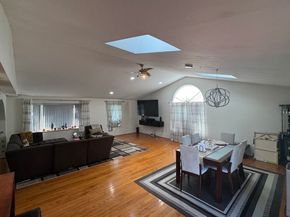 39 Scenic Ave, Webster MA 01570