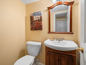 993 Massachusetts Ave 127, Arlington MA 02476