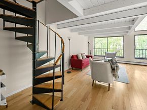 993 Massachusetts Ave 127, Arlington MA 02476