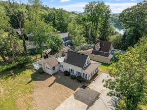 29 Lakeview Ave, Lunenburg MA 01462