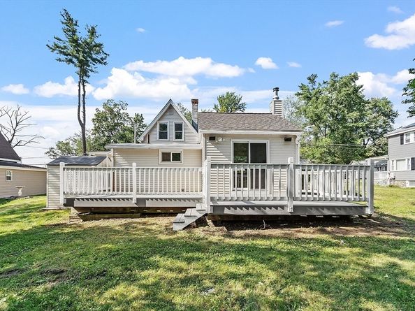 29 Lakeview Ave, Lunenburg MA 01462