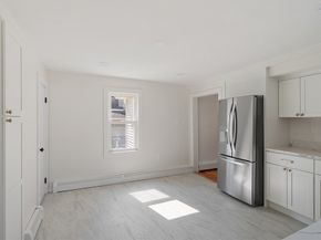 29 Lakeview Ave, Lunenburg MA 01462