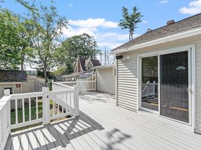 29 Lakeview Ave, Lunenburg MA 01462