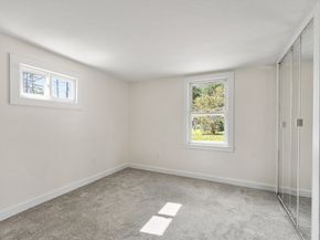 29 Lakeview Ave, Lunenburg MA 01462