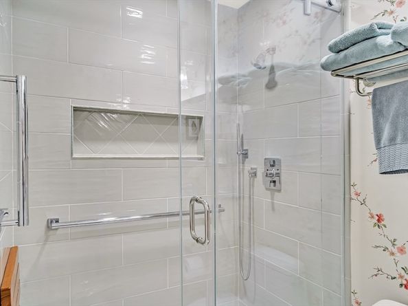 6 Canal Park 602, Cambridge MA 02141