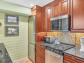 6 Canal Park 602, Cambridge MA 02141