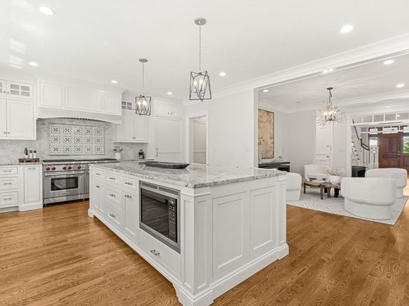 6 Ledgewood Road, Winchester MA 01890