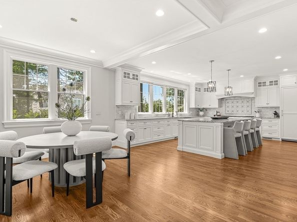 6 Ledgewood Road, Winchester MA 01890