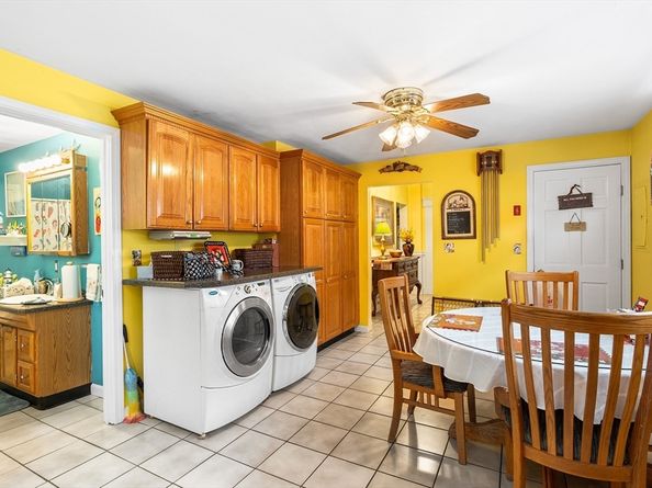 9 Avon St, Saugus MA 01906