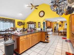 9 Avon St, Saugus MA 01906