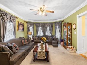 9 Avon St, Saugus MA 01906
