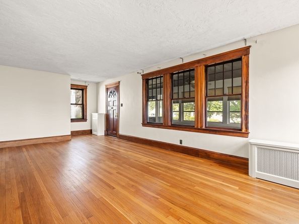45 Moffat Road, Quincy MA 02168