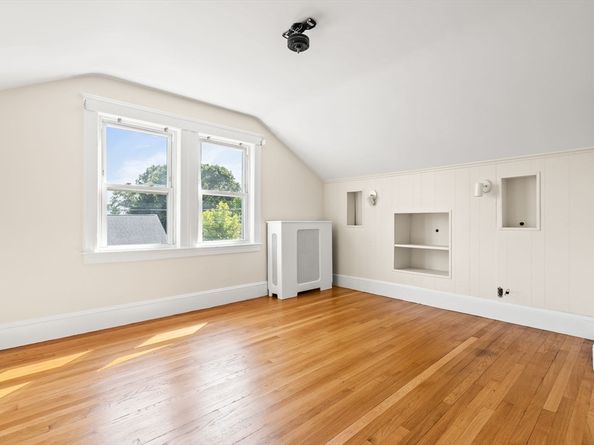 45 Moffat Road, Quincy MA 02168