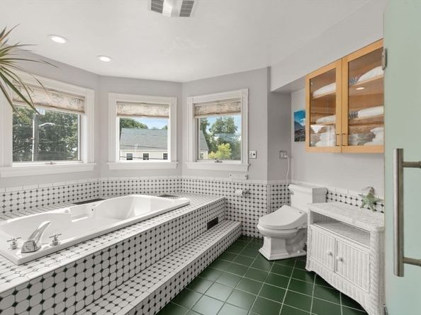 4 Harborview, Hull MA 02045