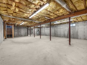 11 Harmony Xing, East Bridgewater MA 02333