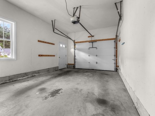 11 Harmony Xing, East Bridgewater MA 02333
