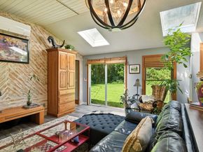 68 Stagecoach Rd, West Brookfield MA 01585