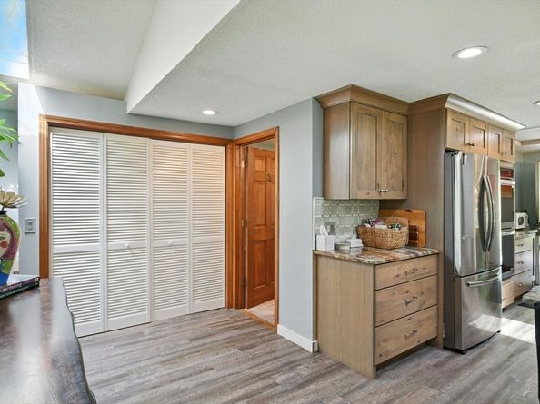 68 Stagecoach Rd, West Brookfield MA 01585