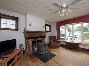 32 Clifton Street, Fitchburg MA 01420