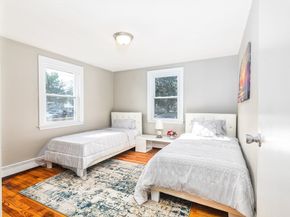27 E Collins St, Salem MA 01970