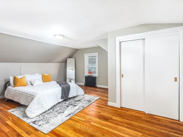 27 E Collins St, Salem MA 01970