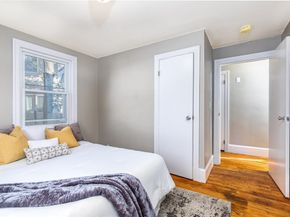 27 E Collins St, Salem MA 01970