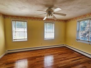 37 Maple Street, Medway MA 02053